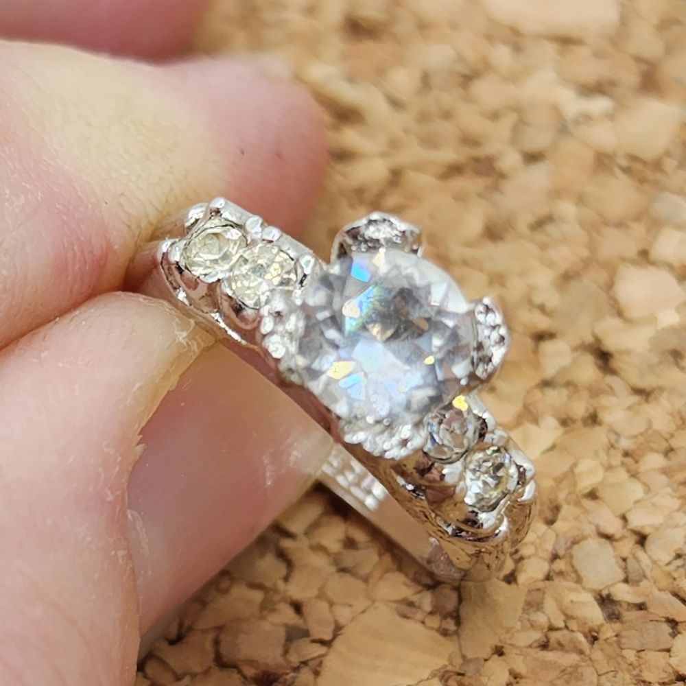 VINTAGE 5 STONE ENGAGEMENT MID CENTURY STYLE 925 STERLING SILVER RING SIZE 6
